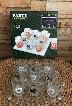 PARTY TIC TAC TOE GLASS GAME BOARD FOR 2 PLAYERS NEW