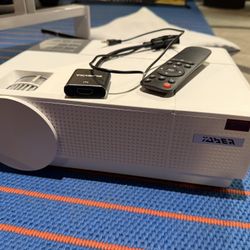 YABER Projector w/  Remote, Wall Mount & Screen
