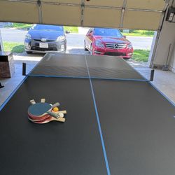 Ping Pong Table – Like New + Paddles & Balls 