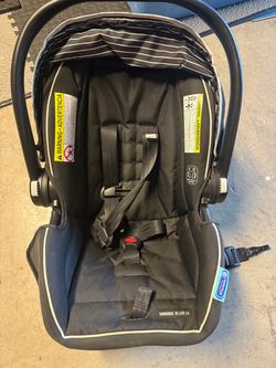 Graco SnugRide 35 Lite LX Infant Car Seat
