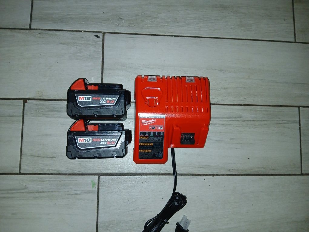 Milwaukee M18 2 Battery Xc5.0 And Charger