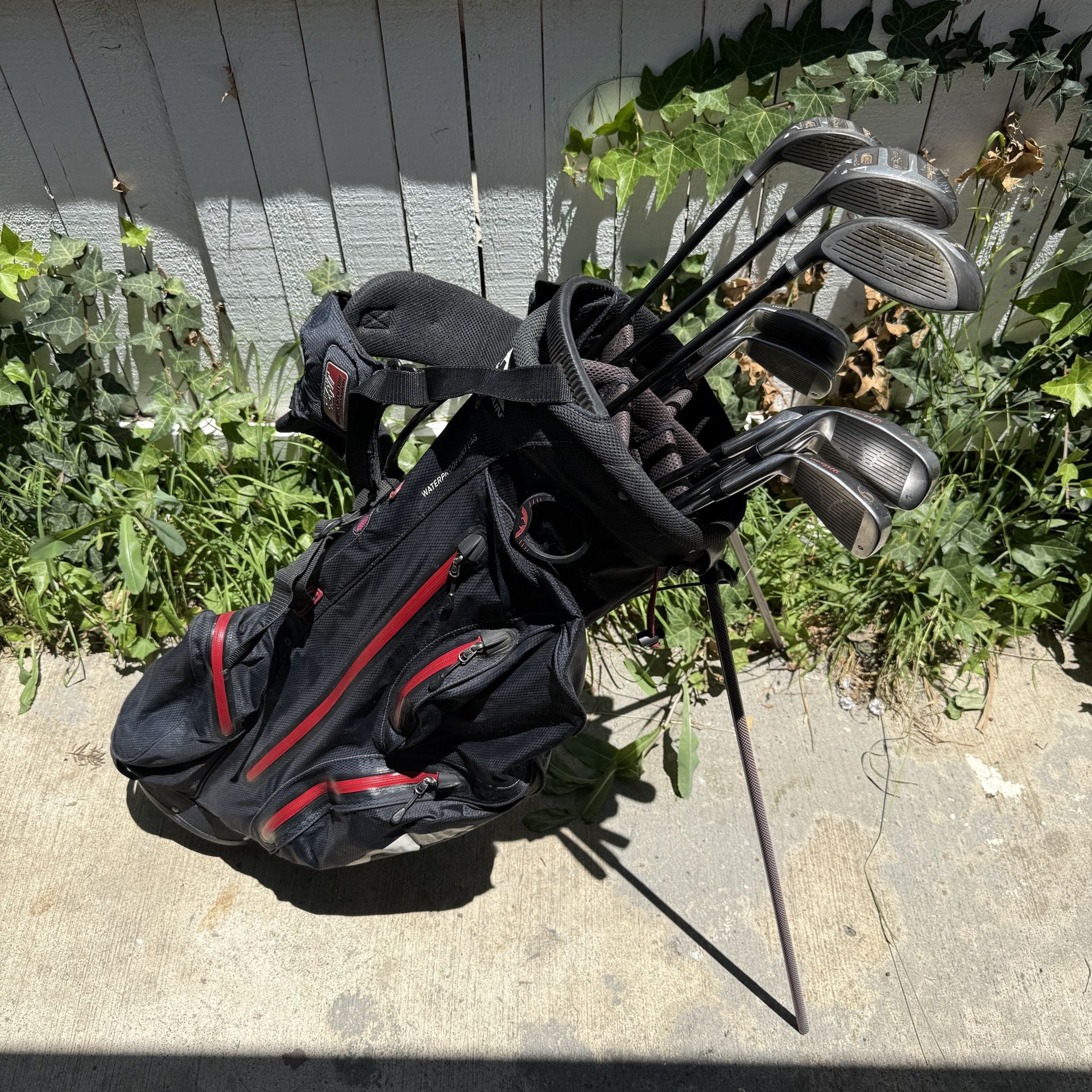 Wilson Blackjack Mens Right Handed Golf Club Complete Set With Sun Mountain Bag