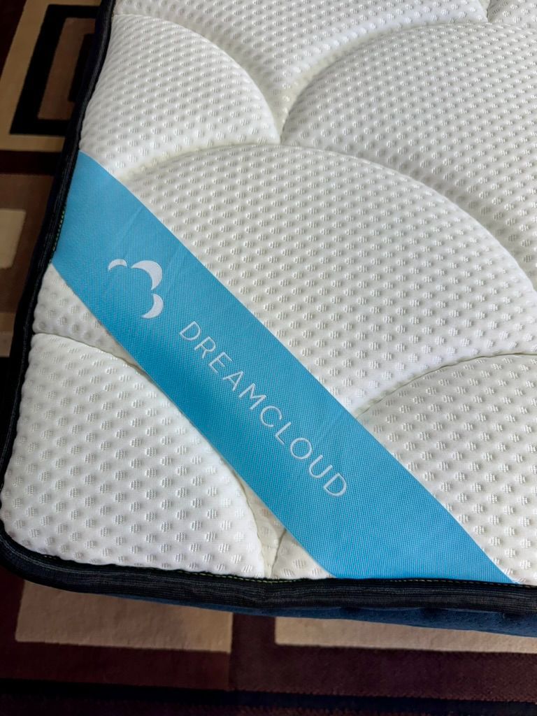 QUEEN DreamCloud Premier Mattress -Like New