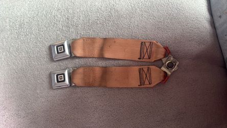 Cutlass supreme center seat belts