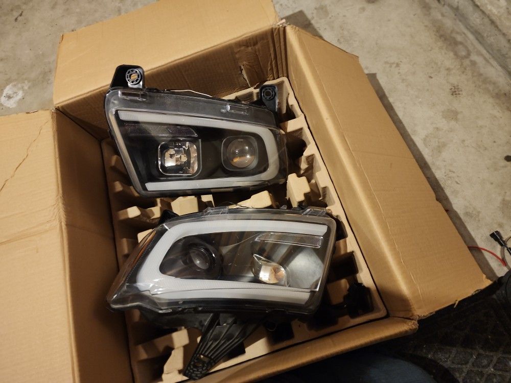 2011-2013 Jeep Grand Cherokee Led Headlights 