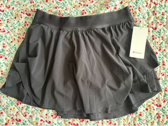 Lululemon black skort NEW