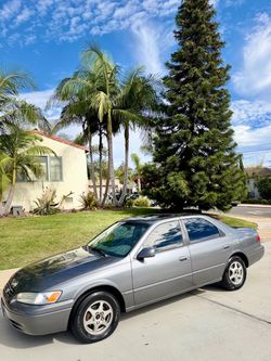 2000 Toyota Camry