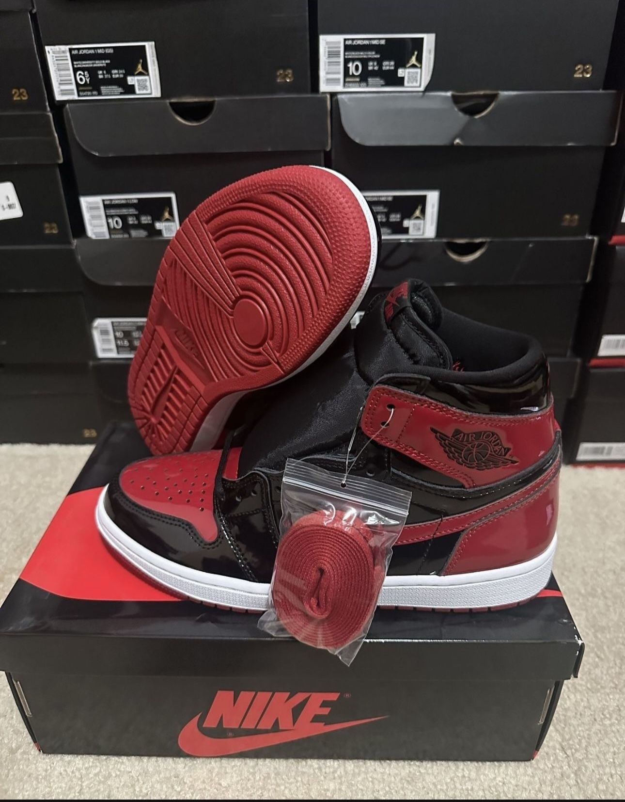 Air Jordan 1 Retro High OG - Patent Leather Bred 555088-063 Size 9 Brand New