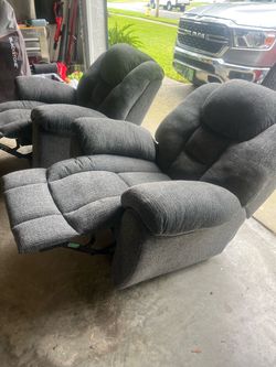 Set or manual recliners