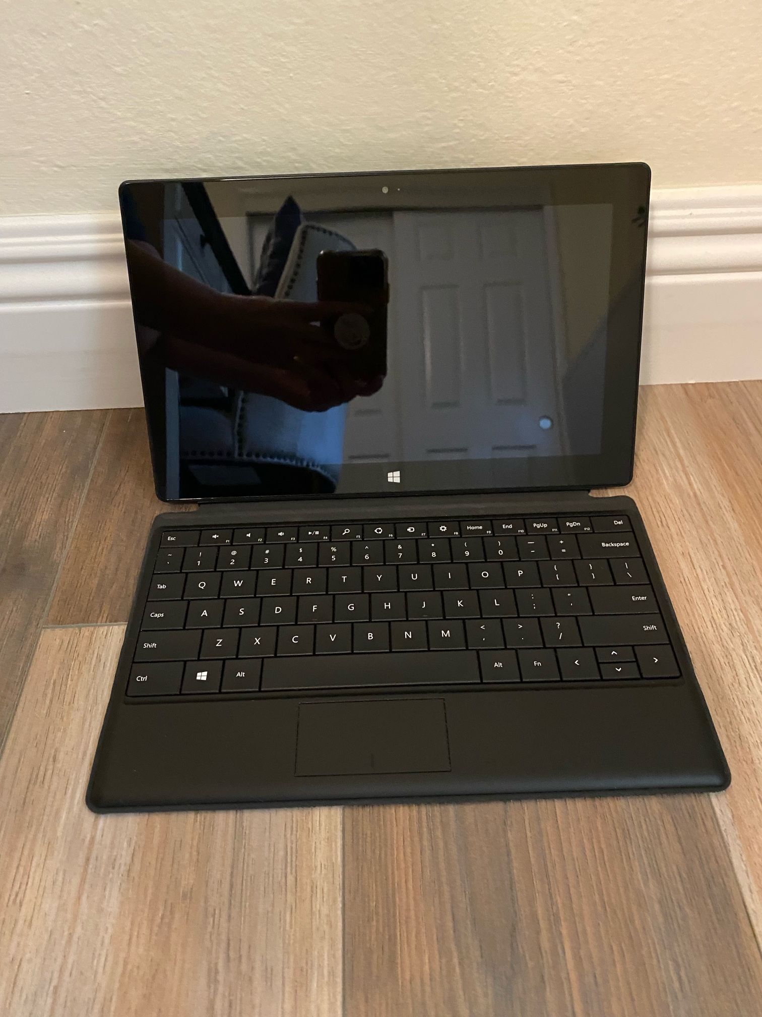 Microsoft Surface Pro 1514 Touch Screen 3rd Gen i5