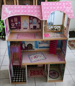 Doll House