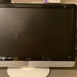 Vizio 24" 1080p HD Monitor/TV - Great Workhorse (Fair Condition)