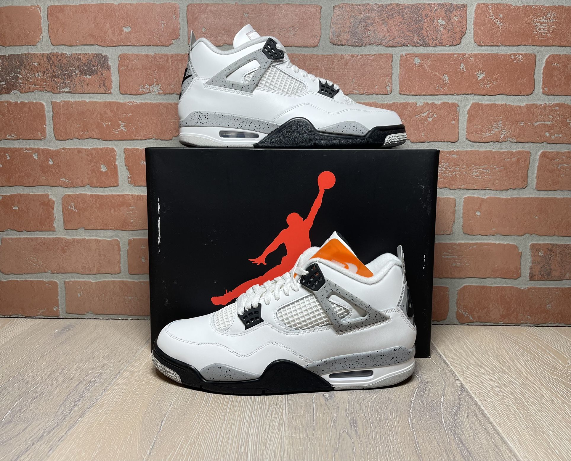 Jordan 4 Retro White Cement