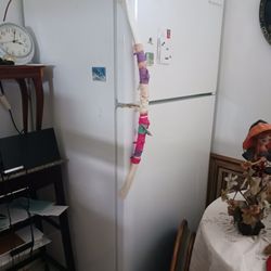 Refrigerator FRIGIDAIRE GREAT CONDITION 