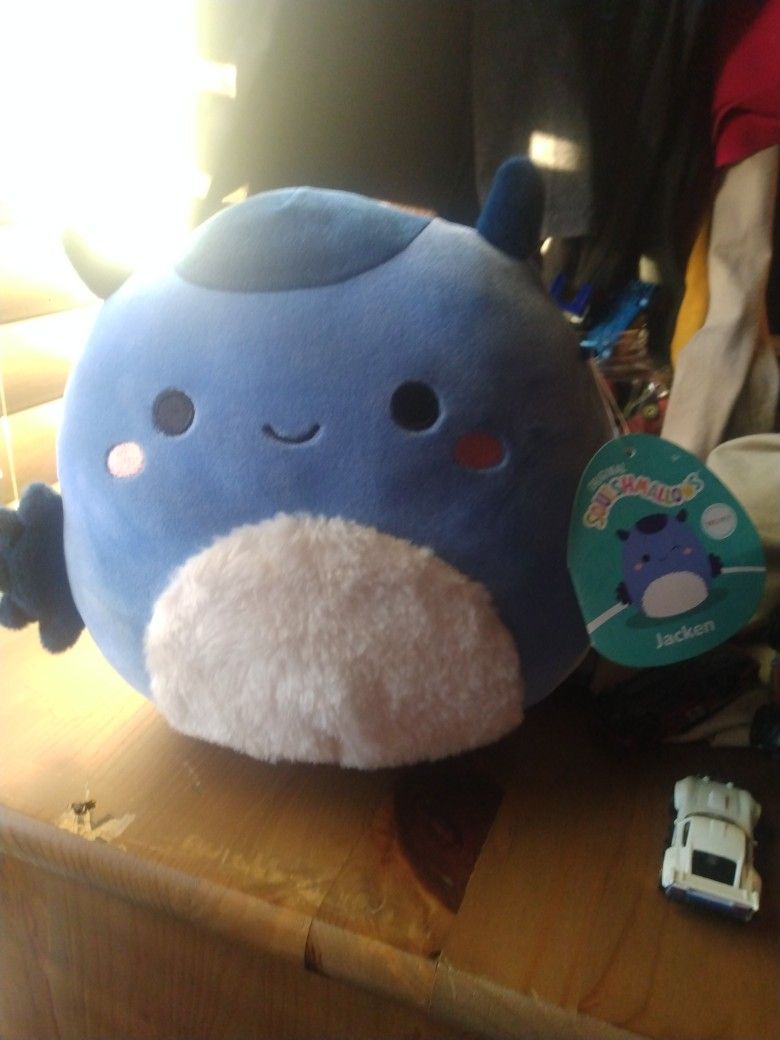 8" Jacken Squishmallow Plushie