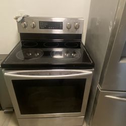 Electric Stove With Oven