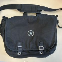 Converse Messenger Bag. Black. 15.5 X 10x 6