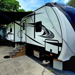 2023 Grand Design RV. Mint Condition. Title In Hand