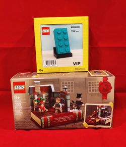 Lego Charles Dickens And VIP Teal Block Sets