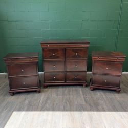 3 Piece Bedroom Suit - Dresser & Nightstands - Delivery Available 
