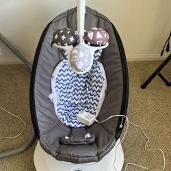 Mamaroo 4moms