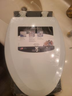 Mayfair toilet seat