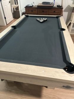 Pool table
