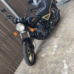 1983 Yamaha Midnight Maxim 17K miles EXCELLENT condition