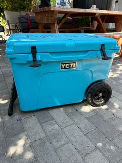 Yeti Large Rolling Cooler