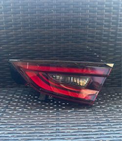 2019 2020 2021 2022 Honda Insight Right Passenger Side Inner Tail Light OEM