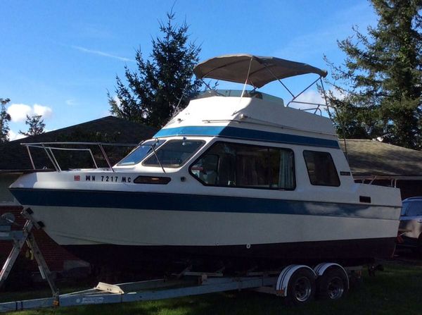 1977 Reinell Cabin Cruiser With Flybridge 26 For Sale In