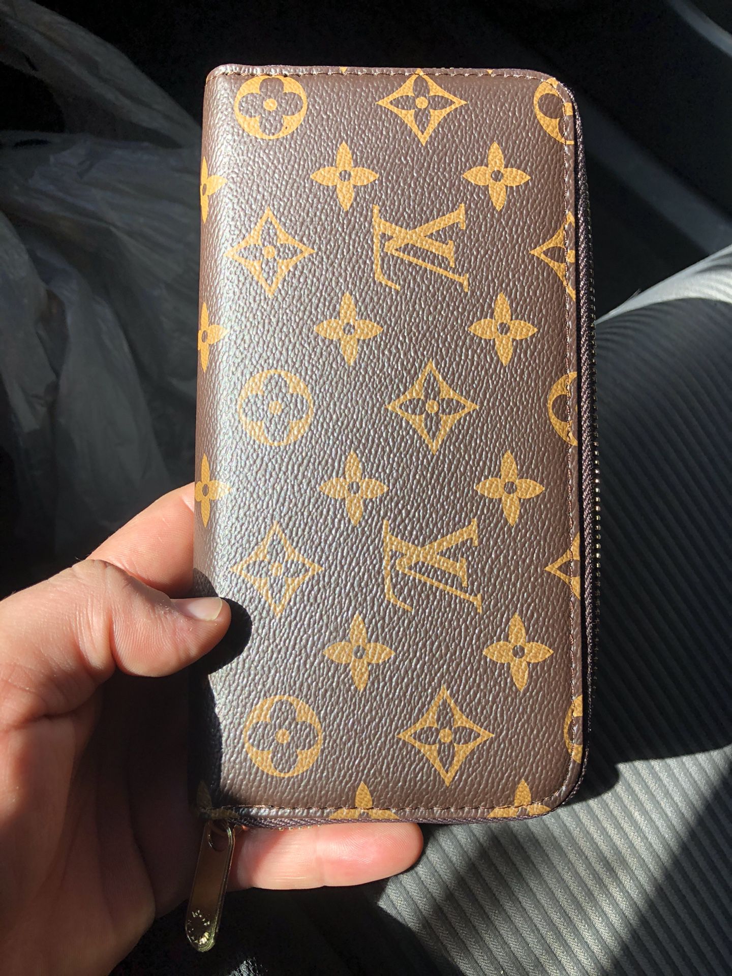brand new womans zipper wallet