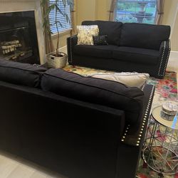 Beautiful 2-Piece Sofa
