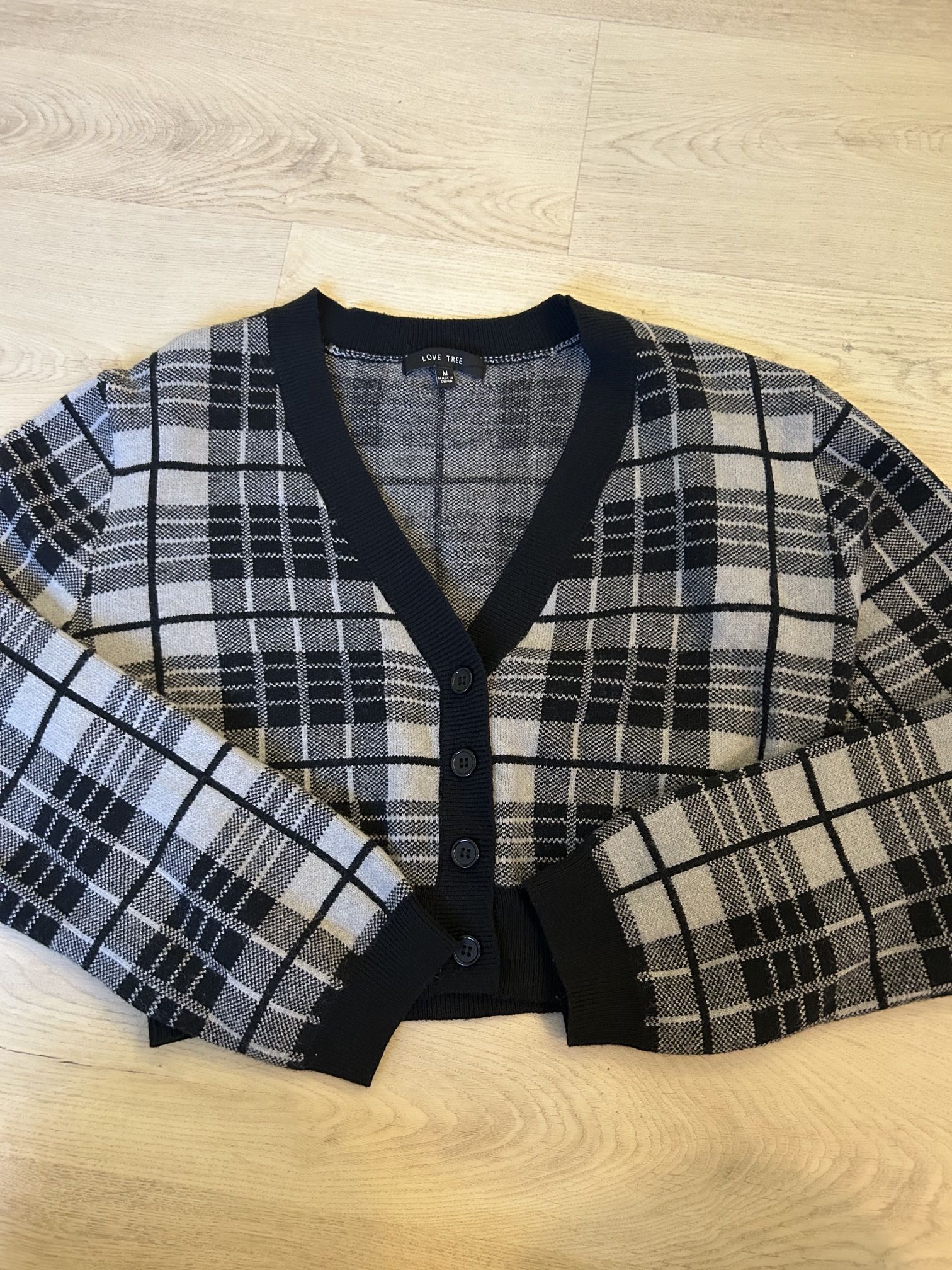 Love Tree Plaid Cropped Button Long Sleeve Cardigan