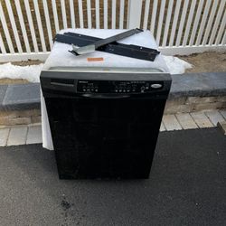 Whirlpool Dishwasher 