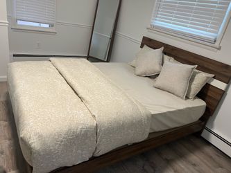 Queen bed