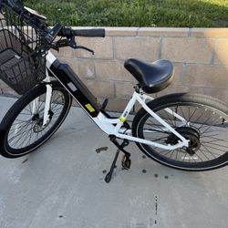 Aventon Step Thru ebike