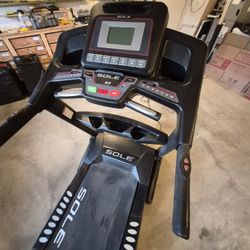 Sole F63 Treadmill