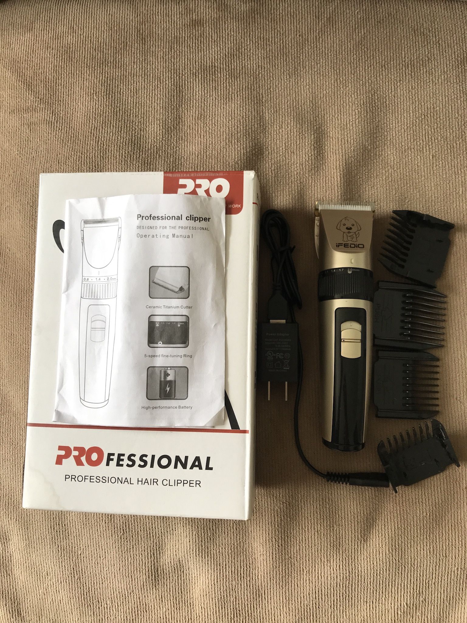 Hair trimmer for cats and dogs cordless very quiet