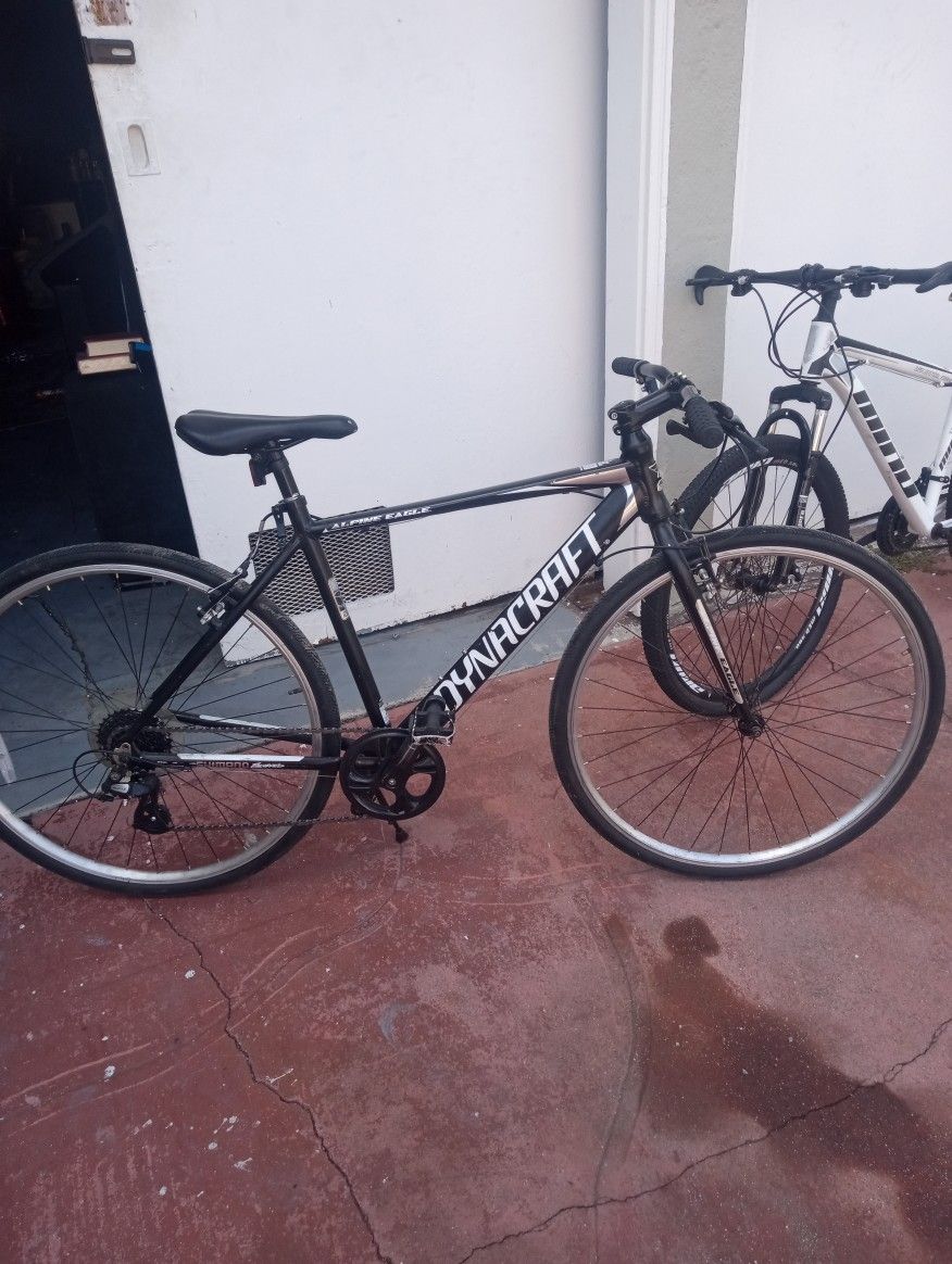 2 Mountain Bikes