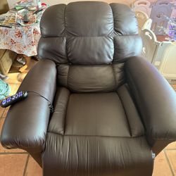 MaxiComfort Reclining Chair