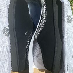 Ugg Tasman Slipper Size 12 Black