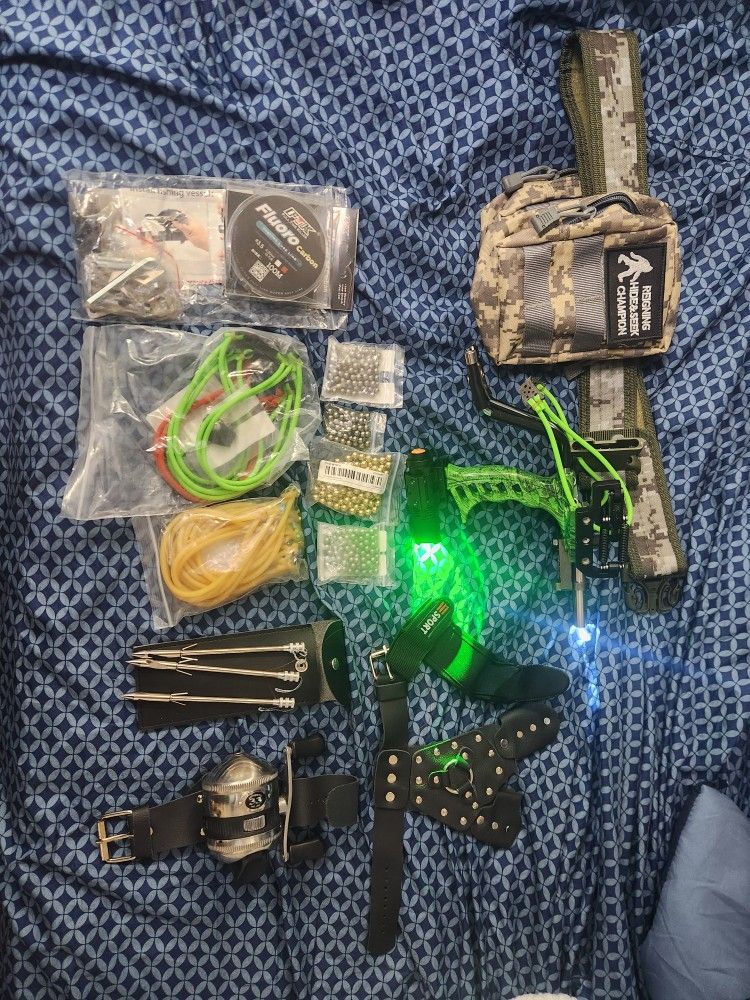 Professional Fishing Sling Shot And Many Many Extras