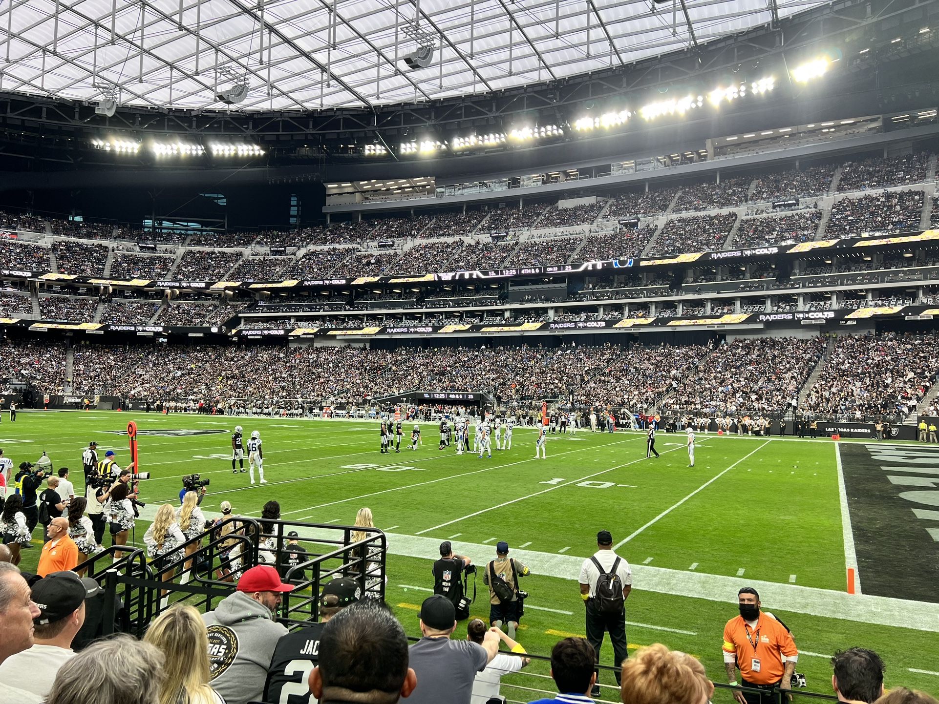 Raiders Vs Chiefs 2 Tickets for Sale in Las Vegas, NV - OfferUp