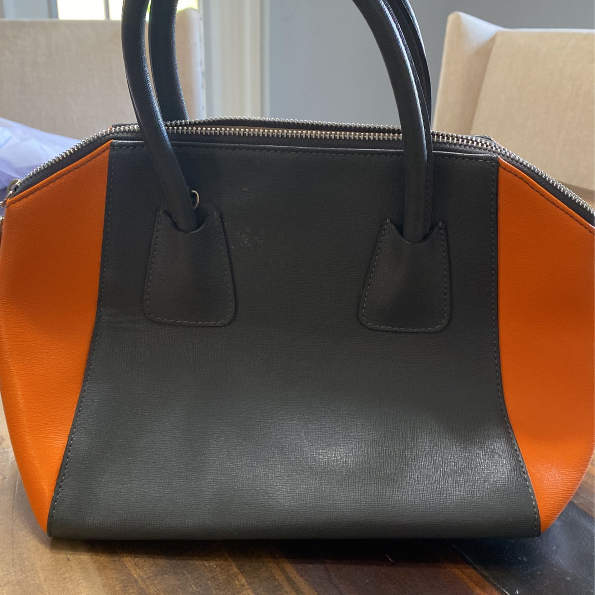 Valentino Bag for Sale in Sunny Isles Beach, FL - OfferUp
