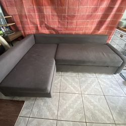 Free Couch 