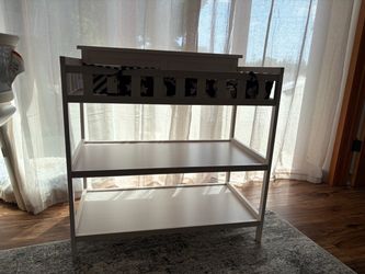 Changing table