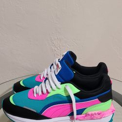 Puma Women's SIZE 10 *NEED GONE!*