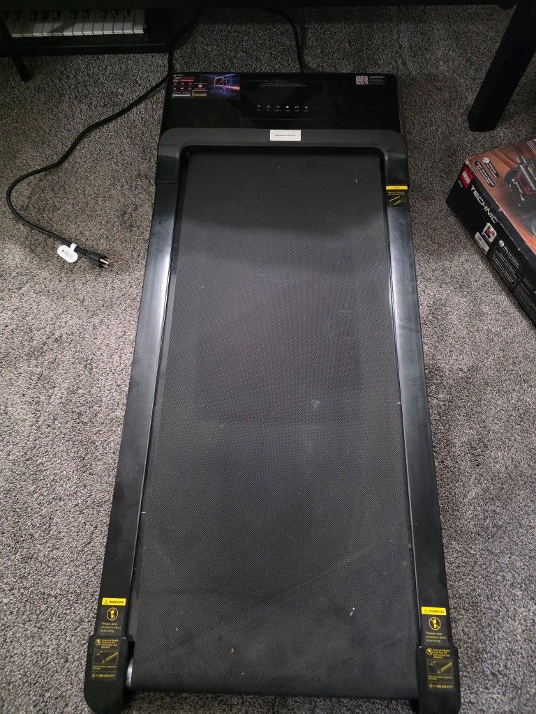Walking Pad / Treadmill