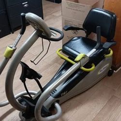 nustep recumbent elliptical machine